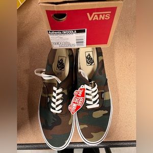 Vans Authentic Woodland Camo Green Canvas Low Top Sneaker
